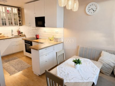 Prodej bytu, 3+kk, 87 m²