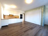 Pronájem bytu, 3+kk, 81 m²