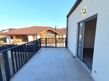 Pronájem bytu, 3+kk, 81 m²
