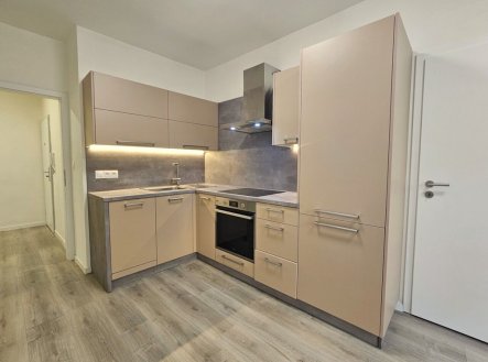 Pronájem bytu, 2+1, 75 m²