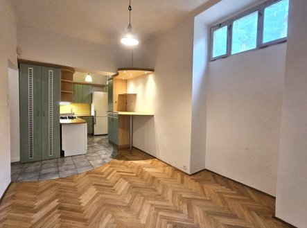 Pronájem bytu, 3+kk, 75 m²
