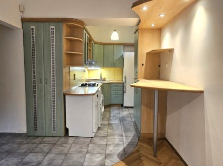 Pronájem bytu, 3+kk, 75 m²