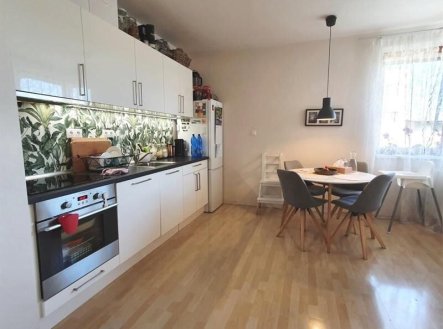 Pronájem bytu, 2+kk, 65 m²