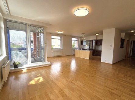 Pronájem bytu, 3+kk, 120 m²