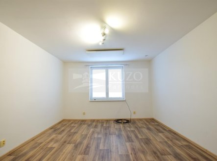 Pronájem bytu, 1+1, 37 m²
