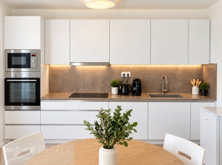 Pronájem bytu, 1+kk, 32 m²