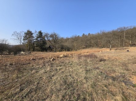 Prodej pozemku pro bydlení, 3 240 m²