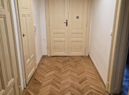 Pronájem bytu, 2+1, 75 m²