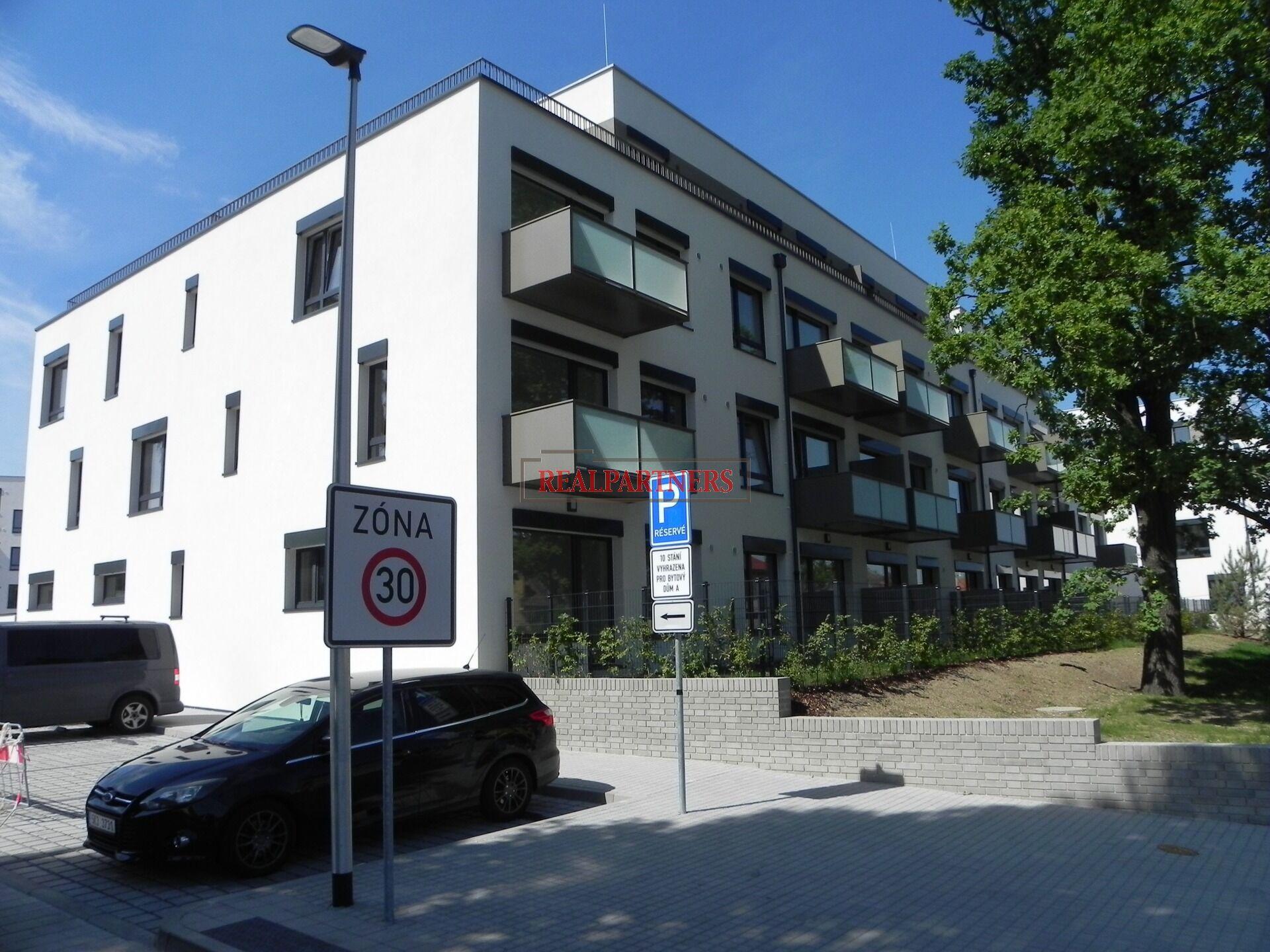 Nový byt o podlahové ploše 34 m2 + balkon 5 m2, celkově 39 m².