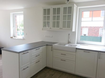 Pronájem domu/vily, 160 m²