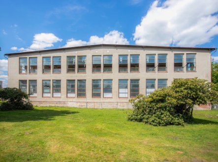 Prodej výrobní prostory, 4 500 m²