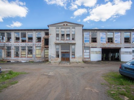 Prodej výrobní prostory, 4 500 m²