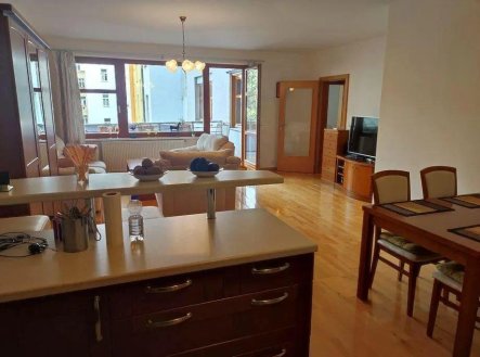 Pronájem bytu, 2+kk, 66 m²