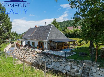 Prodej domu/vily, 308 m²