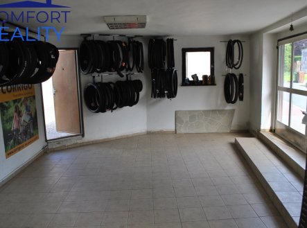 Prodej obchodní prostory, 232 m²