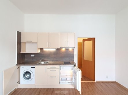 Pronájem bytu, 1+kk, 30 m²
