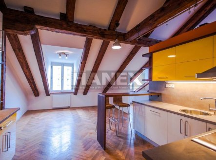 Pronájem bytu, 3+1, 164 m²