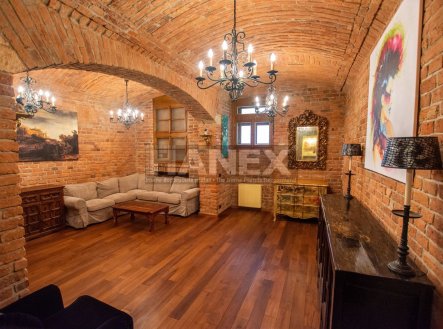 Pronájem bytu, 4+1, 157 m²