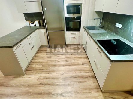Pronájem bytu, 3+kk, 80 m²