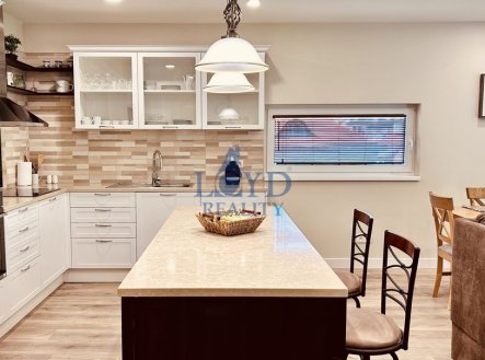 Prodej bytu, 2+kk, 72 m²
