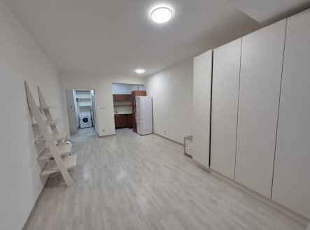 1 pronájem Kalvodova | Pronájem bytu, 1+kk, 30 m²