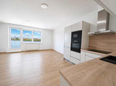 Pronájem bytu, 2+kk, 71 m²