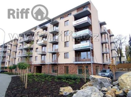 Pronájem bytu, 1+kk, 37 m²