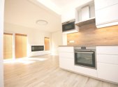 Pronájem domu/vily, 80 m²