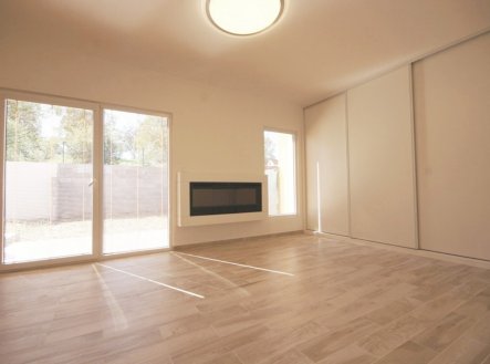 Pronájem domu/vily, 80 m²