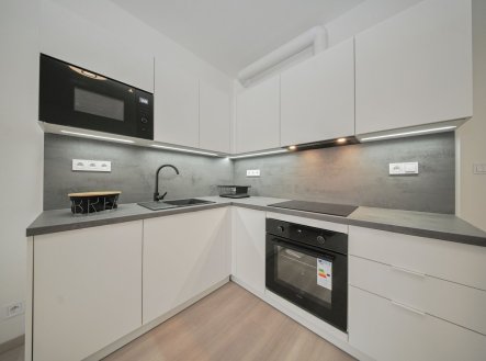 Pronájem bytu, 1+kk, 40 m²