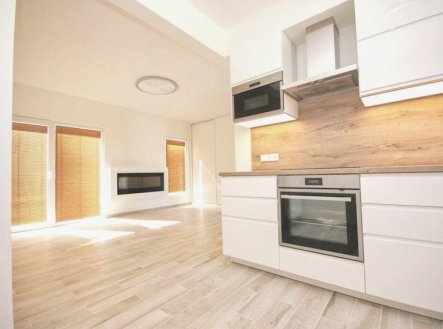 Pronájem domu/vily, 80 m²