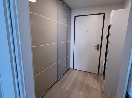 Pronájem bytu, 1+kk, 32 m²