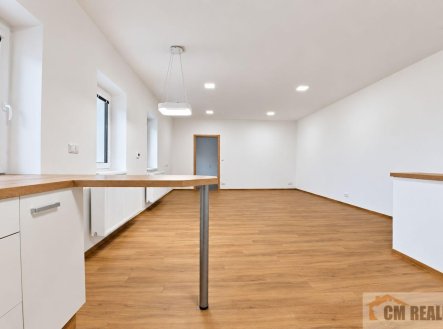Pronájem bytu, 2+kk, 68 m²