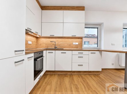Pronájem bytu, 2+kk, 68 m²