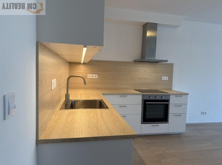 Pronájem bytu, 2+kk, 56 m²