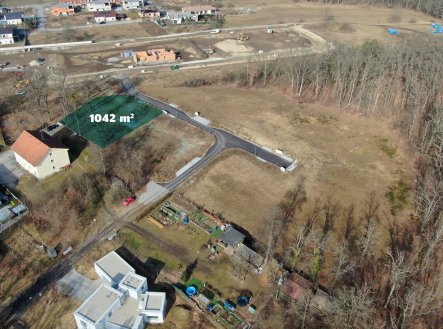Prodej pozemku pro bydlení, 1 042 m²