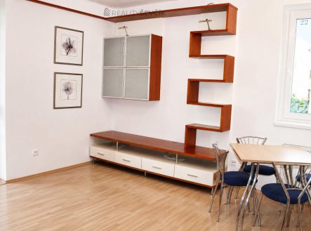 Pronájem bytu, 2+1, 61 m²