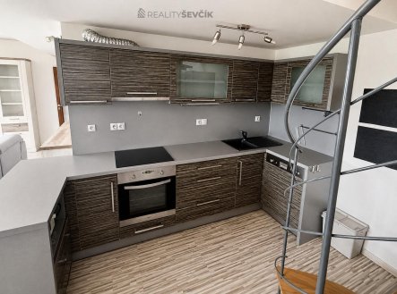 Prodej bytu, 3+kk, 93 m²