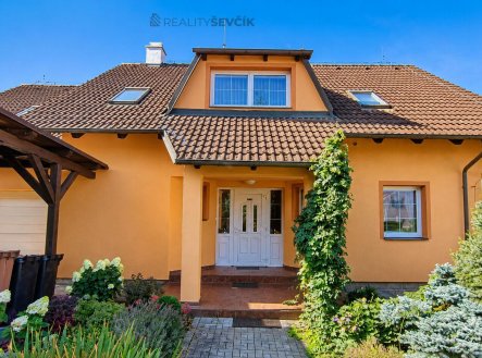 Prodej domu/vily, 241 m²