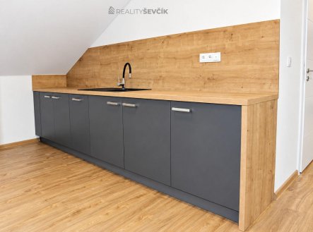 Pronájem bytu, 2+kk, 60 m²