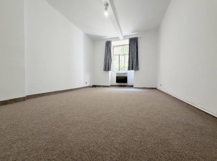 Pronájem bytu, 1+kk, 30 m²