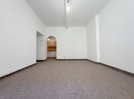 Pronájem bytu, 1+kk, 30 m²
