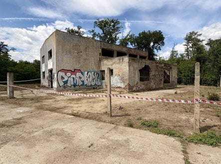Pronájem komerčního objektu, sklad, 272 m²