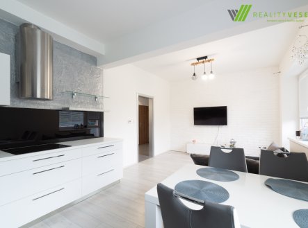 Pronájem bytu, 2+kk, 58 m²