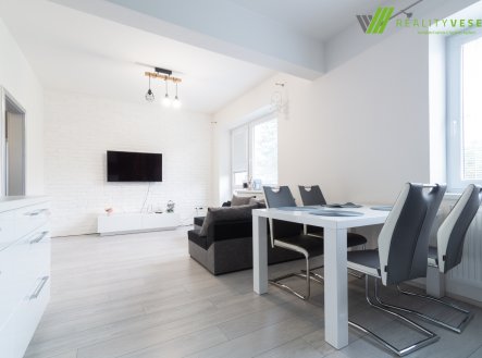 Pronájem bytu, 2+kk, 58 m²