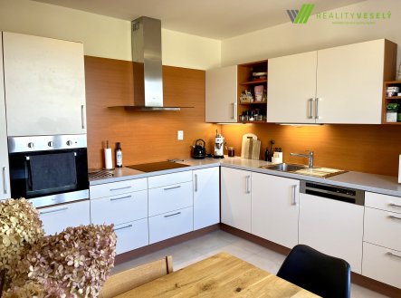 Pronájem bytu, 2+1, 60 m²