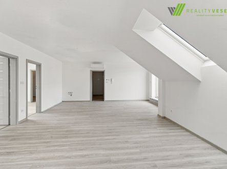 Prodej bytu, 3+kk, 93 m²