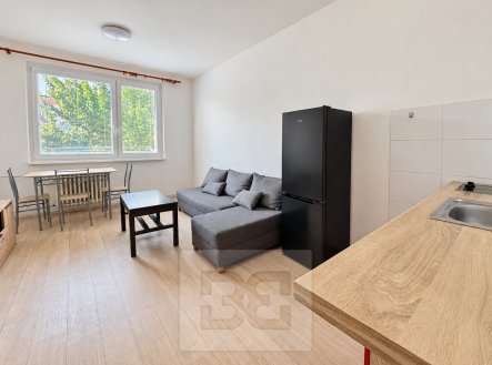 Pronájem bytu, 2+kk, 36 m²