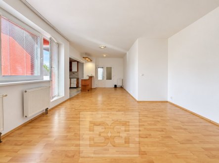 Pronájem bytu, 2+kk, 75 m²
