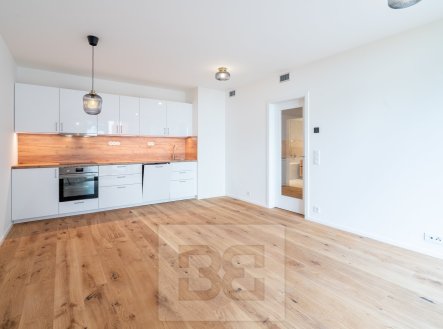 Pronájem bytu, 2+kk, 55 m²